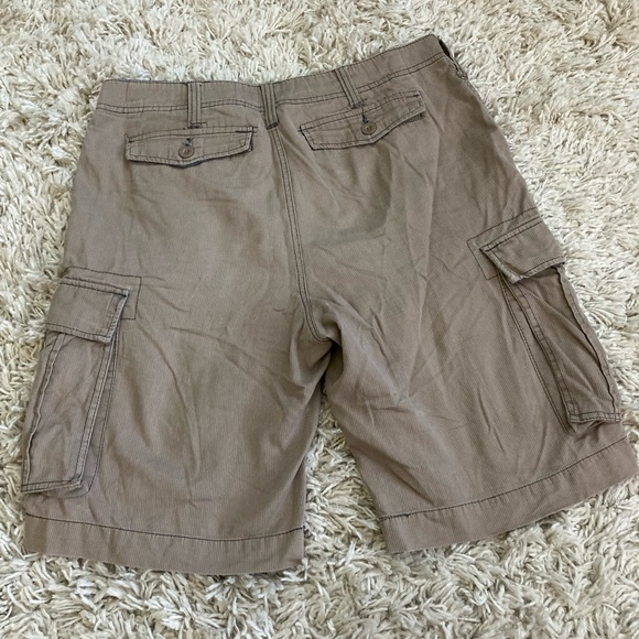 Shorts - Picture 2 of 3